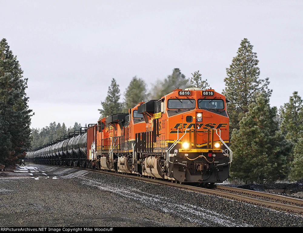 BNSF 6816